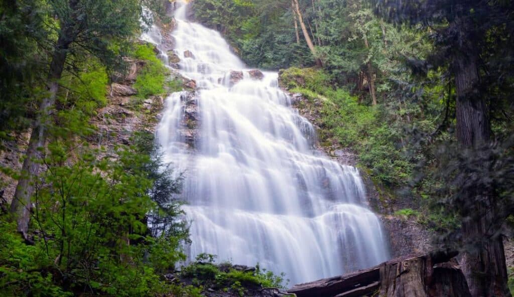 Bridal Veil Falls Provincial Park